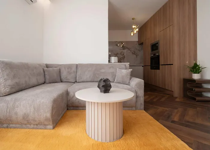 Amber Haven & Nordic Elegance Apartment