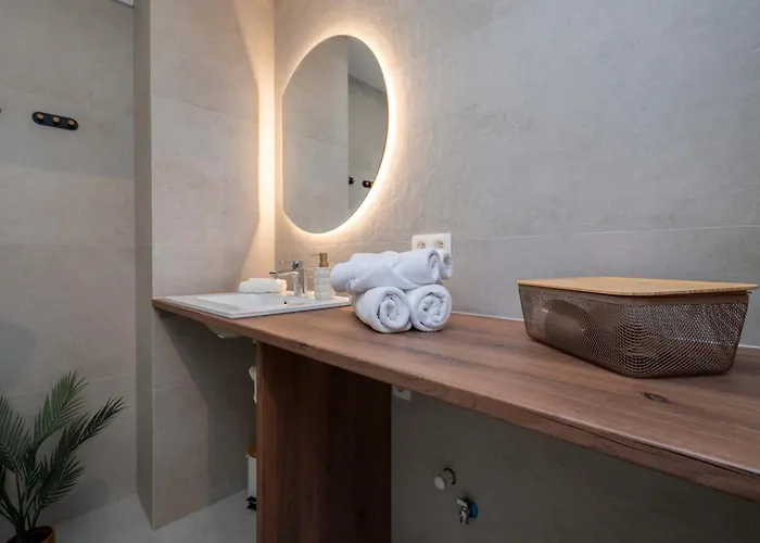 Apartment Amber Haven & Nordic Elegance